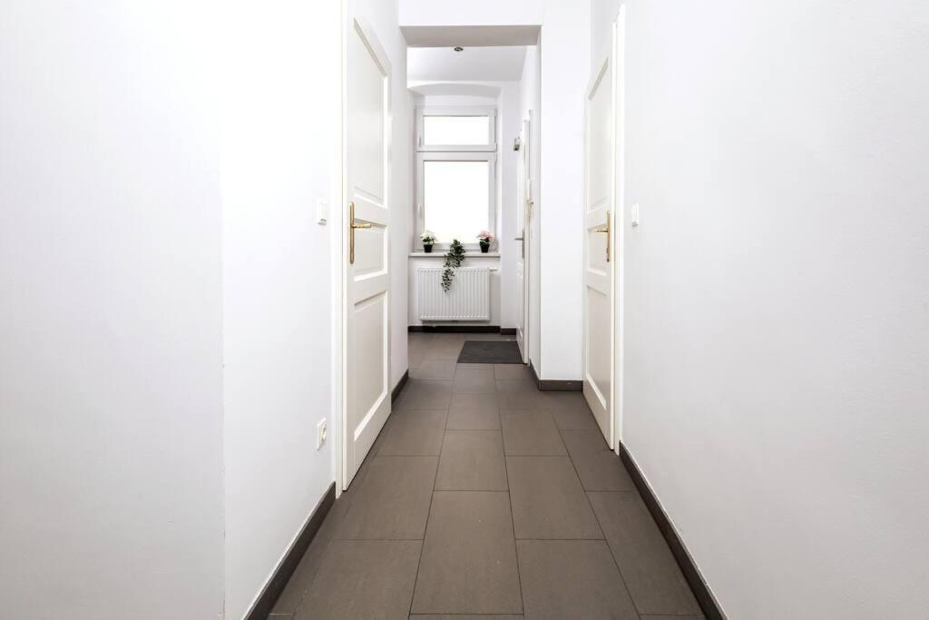 Orestaliving- 3Br On The Daube Canal/Friedensbruecke Wien Ngoại thất bức ảnh